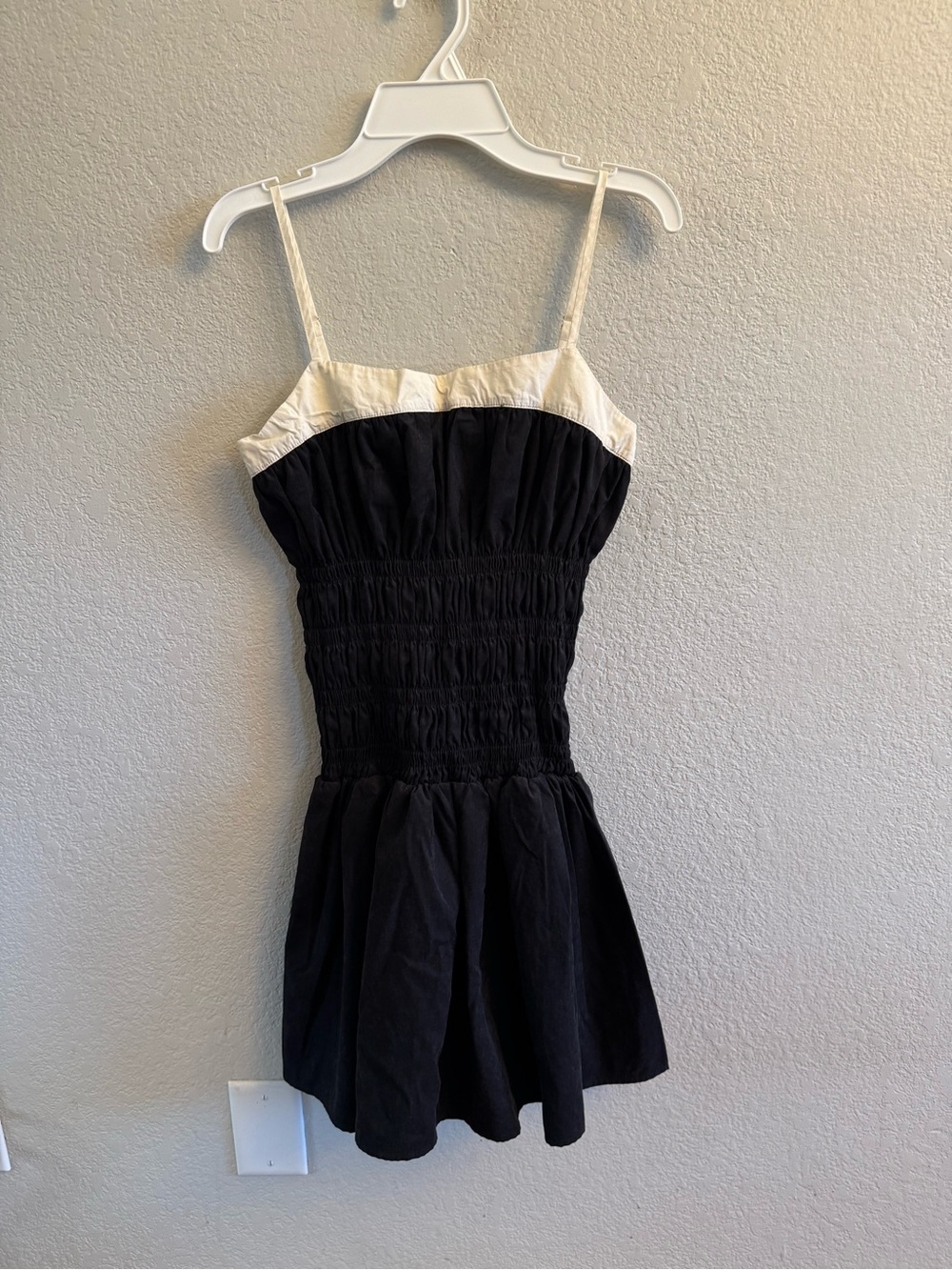Sky to Moon Contrast Trim Smocked Mini Dress Black White Size M